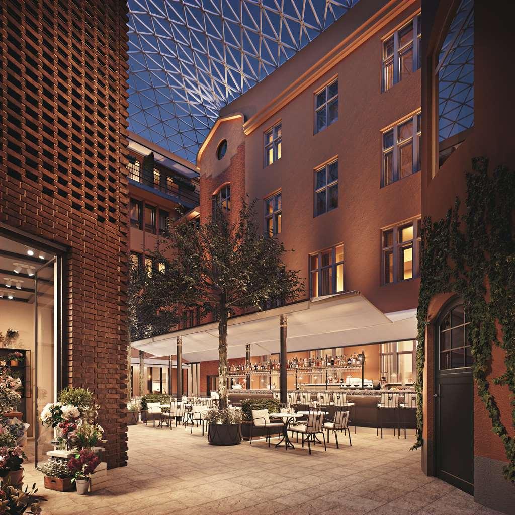 Villa Dagmar Στοκχόλμη Εστιατόριο φωτογραφία The courtyard at the Mandarin Oriental, Munich