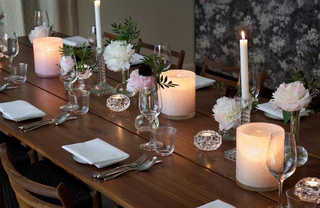 Villa Dagmar Στοκχόλμη Εξωτερικό φωτογραφία A table set for a dinner party